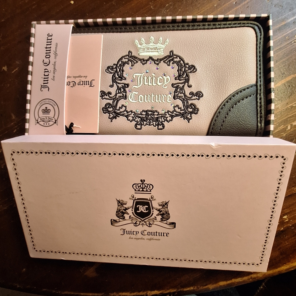 Juicy Couture Pink and Brown Wallet Chic Design